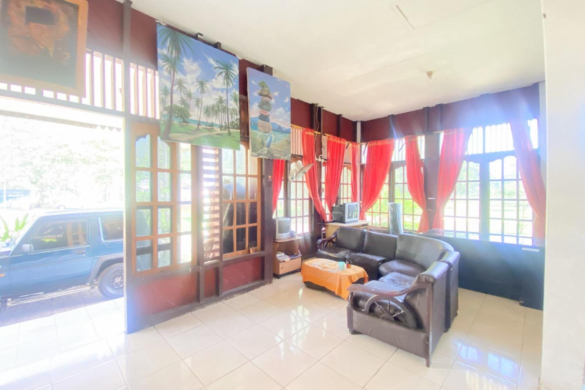 Hotel Pantai Panjang Bengkulu Redpartner Extérieur photo